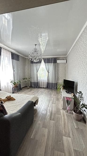 Продается 4х комнатный дом на участке 8 сотках. Дом чистый, 1 санузел