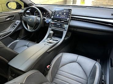 prius plus: Toyota Avalon: 2019 г., 2.5 л, Вариатор, Гибрид, Седан — 7