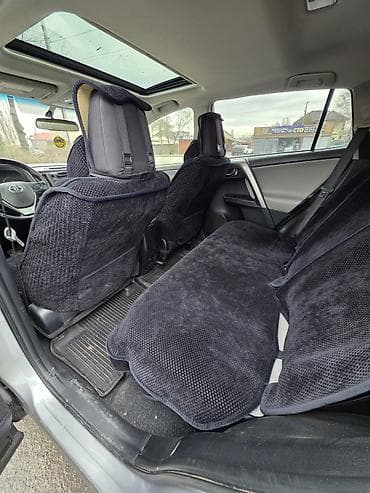 продаю форанер: Toyota RAV4: 2018 г., 2.5 л, Автомат, Бензин, Кроссовер — 8