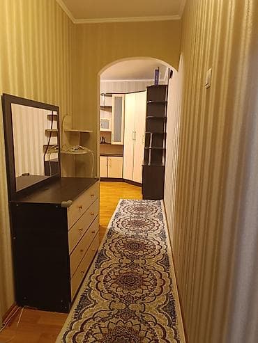 5 микрайон: 2 бөлмө, Риелтор, Чогуу жашоосу жок, Жарым -жартылай эмереги бар — 6