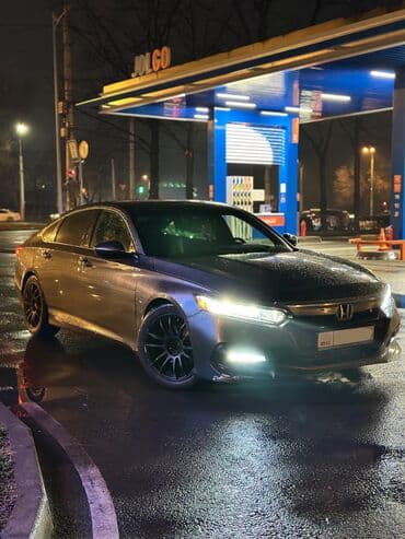 Honda Accord: 2018 г., 1.5 л, Автомат, Бензин, Седан