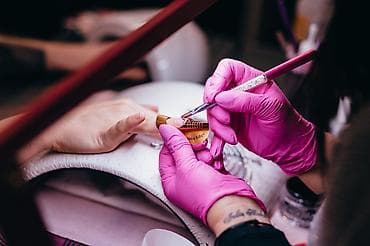 Вакансиялар: В наш дружный коллектив срочно требуется мастер по маникюру, с опытом — 1