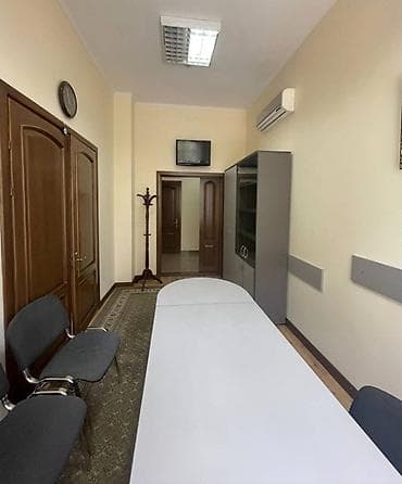 Аренда офисов, 300 м², В жилом комплексе, 1 линия, С отдельной кухней, С отдельным входом at lalafo.kg Аренда офисов, 300 м², В жилом комплексе, 1 линия, С отдельной кухней, С отдельным входом