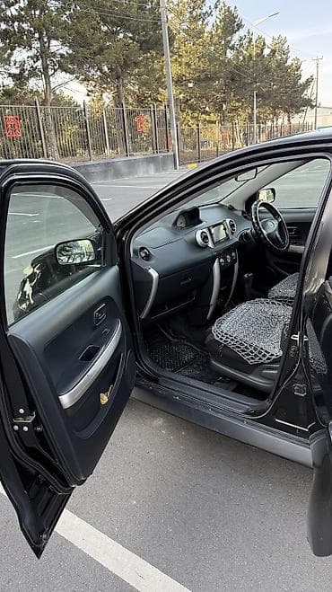 Toyota: Toyota Ist: 2004 г., 1.5 л, Автомат, Бензин, Хэтчбэк — 9