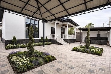 маразильные камеры: ДОМ С БЛАГОУСТРОЕННЫМ ДВОРОМ И НАВЕСАМИ - Одноэтажный дом с — 2