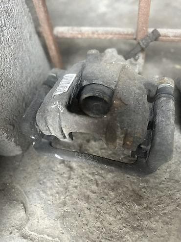 порше: Комплект суппортов Mercedes-Benz 2012 г., Б/у, Оригинал, Германия — 2