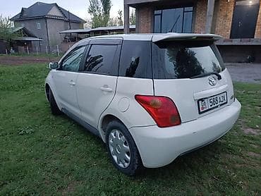 машина жыгули: Toyota Ist: 2002 г., 1.5 л, Автомат, Бензин, Хетчбек — 3