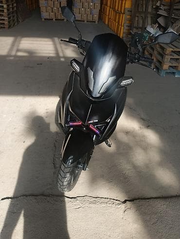 Мототехника: Макси-скутер 180 куб. см, Бензин, Жаңы — 2