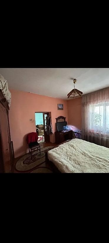 без хозяев: 60 м², 3 комнаты, Парковка, Забор, огорожен — 2