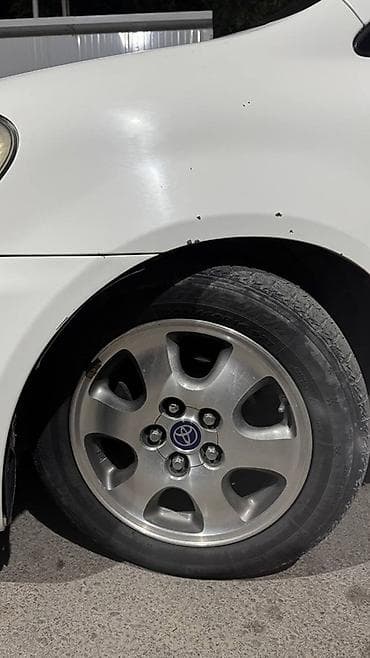 Toyota Avensis Verso: 2002 г., 2 л, Механика, Дизель, Минивэн — 9