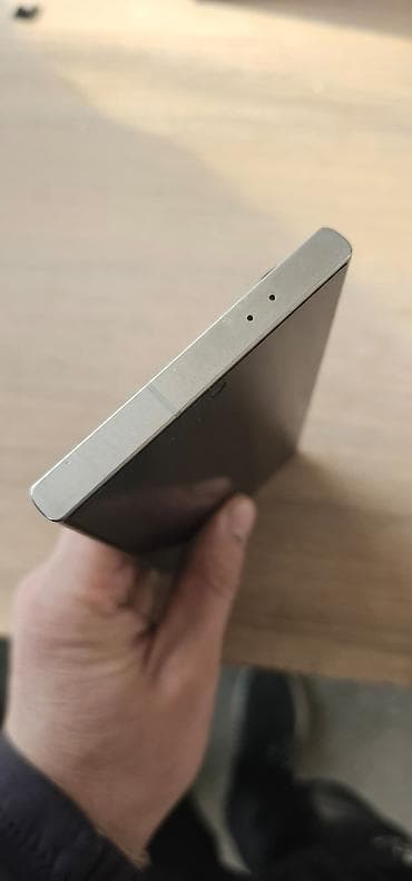 авто динамики: Samsung Galaxy S24 Ultra, Б/у, 256 ГБ, цвет - Серый, 1 SIM, eSIM — 7