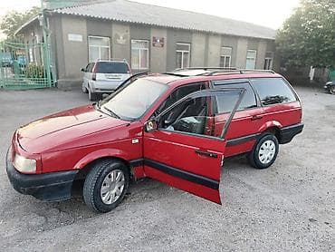 бар авто: Volkswagen Passat Variant: 1991 г., Универсал — 2