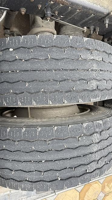 кабина мото: Грузовые шины 295/60 R22.5 цена за 4шт - Размер: 295/60 R22.5 - — 2