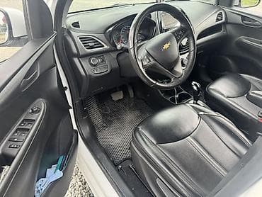 onix chevrolet: Chevrolet Spark: 2021 г., 1 л, Вариатор, Бензин, Хэтчбэк — 7