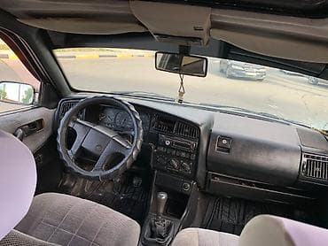 щит приборка: Volkswagen Passat Variant: 1991 г., 1.8 л, Механика, Бензин, Универсал — 4