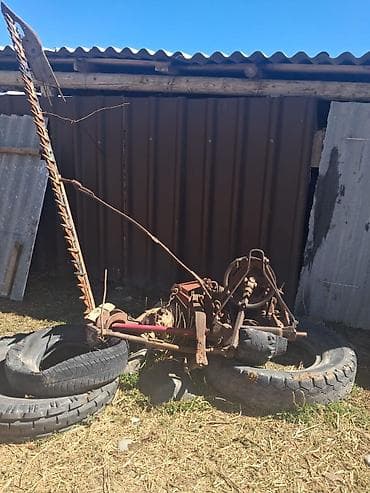 мотор сатылат: Трактор колесный с кабиной. Баардык шаймандары менен Алмашуу жолу — 10