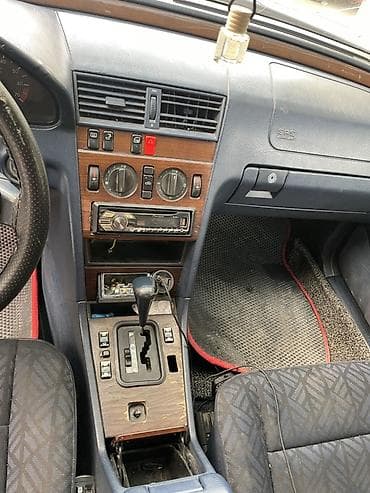 bme e34: Mercedes-Benz C-Class: 1994 г., 1.8 л, Автомат, Бензин, Седан — 5