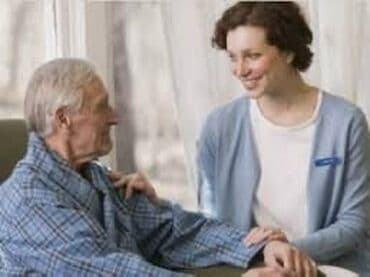 работу ищу: Требуется Сиделка, График: Шестидневка, Менее года опыта, Полный рабочий день — 1