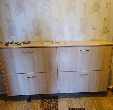 Прихожая гарнитур в светлом древесном декоре (под дуб/ясень). Состав at lalafo.kg Прихожая гарнитур в светлом древесном декоре (под дуб/ясень). Состав