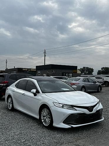 Toyota Camry: 2018 г., 2.5 л, Автомат, Бензин, Седан