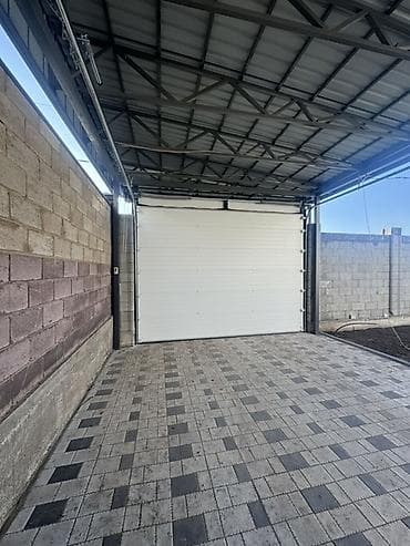 Секционные ворота: Секционные подъемные ворота для гаражей, складов и производственных — 4