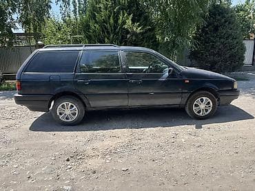 Volkswagen Passat: 1991 г., 1.8 л, Механика, Бензин, Универсал — 5