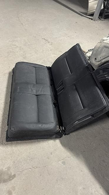 продам лыжи бу: Заднее сиденье, Mercedes-Benz Б/у — 3