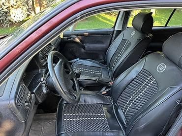 odyssey 2002: Volkswagen Vento: 1993 г., Седан — 7