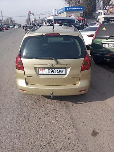 машина с 4: Toyota Corolla Verso: 2003 г., 1.8 л, Механика, Бензин, Хэтчбэк — 2