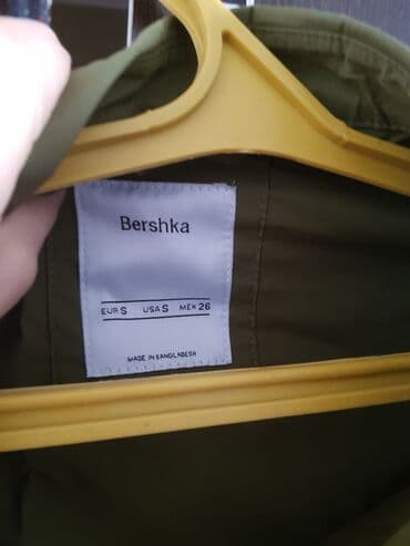 плащи от дождя: Плащ от Bershka, ОРИГИНАЛ. Надевалось 1 раз, размер не подошёл — 2