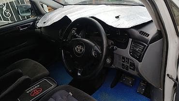 mers c class: Toyota Ipsum: 2002 г., 2.4 л, Автомат, Бензин, Минивэн — 6