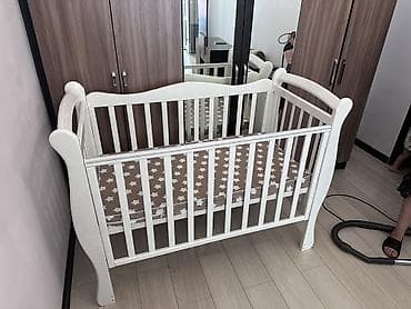 детской кровати манеж: Манеж-кровать, Новый, С комодом, Дерево — 1