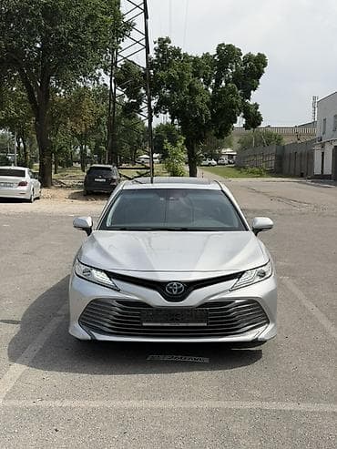 таёта 30: Toyota Camry: 2018 г., 2.5 л, Гибрид, Седан — 2