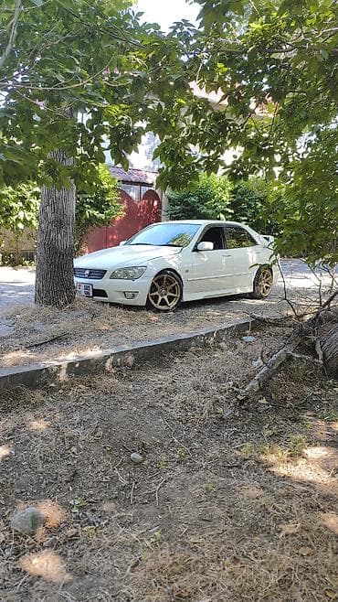 Toyota Altezza: 2003 г., 2 л, Автомат, Бензин, Седан