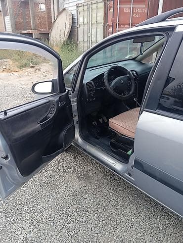 мотор для бетономешалки: Opel Zafira: 2003 г., Механика, Минивэн — 5