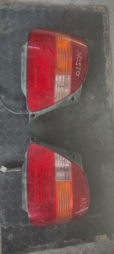 купить задний фонарь тойота авенсис бу: Стоп сигнал Тойота аристо Тойота естима Тойота Ипсум Тойота витс Ярис — 1
