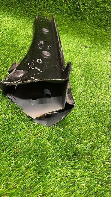 х5: Стойка передняя Бмв х5 е70 2007 год лобовое черное кузовное В — 2