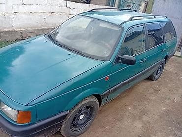 Volkswagen Passat: 1993 г., 1.8 л, Кол менен иштөөчү, Бензин, Универсал — 7