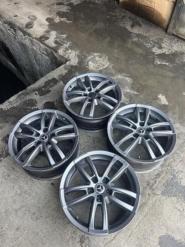 шина от трактора: Железные Диски R 17 Mercedes-Benz, Комплект, отверстий - 5, Б/у — 2