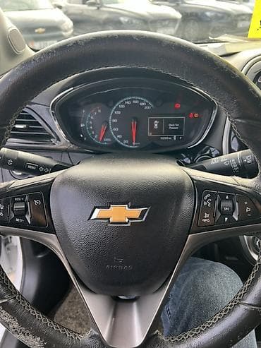 camry 2 2: Chevrolet Spark: 2016 г., 1 л, Автомат, Бензин, Хэтчбэк — 10