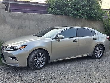 buick rendezvous: Lexus ES: 2017 г., 2.5 л — 1