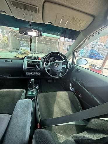 mazda 626 1999: Honda Fit: 2001 г., Автомат, Бензин, Хэтчбэк — 6