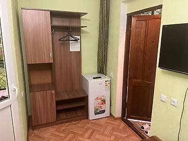 аренда помещения кант: Сдаются гостевые комнаты Описание: - Двухэтажный корпус с внешними — 8