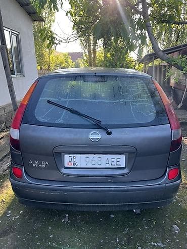 Транспорт: Nissan Almera Tino: 2004 г., 1.8 л, Кол менен иштөөчү, Бензин, Хетчбек — 4