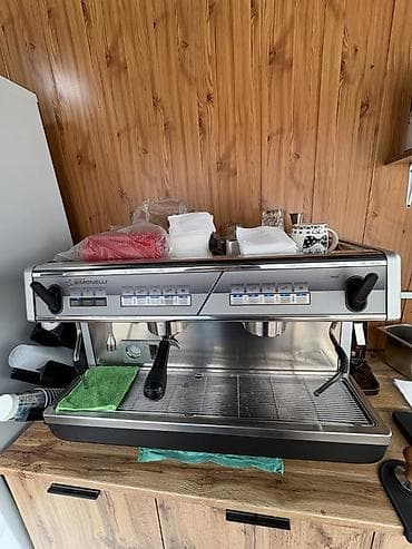 Кофеварка, кофемашина, Б/у, Бесплатная доставка