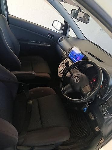 Toyota WISH: 2005 г., 1.8 л, Автомат, Бензин, Универсал — 4