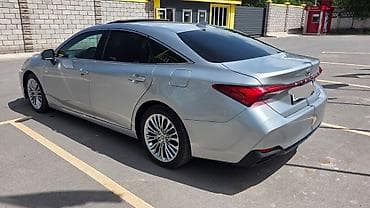 тойота авалон 2017: Toyota Avalon: 2021 г., 2.5 л, Автомат, Гибрид, Седан — 6