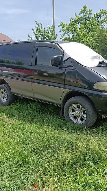 митсубиси спес стар: Mitsubishi Space Gear: 1997 г., 2.4 л, Автомат, Бензин, Минивэн — 4