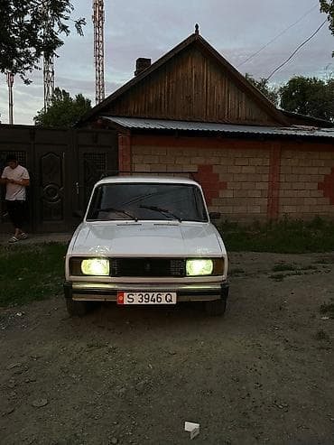 авто в такси: ВАЗ (ЛАДА) 2105: 1982 г., 1.3 л, Механика, Седан — 1