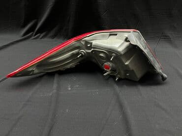 runx alex: Задний правый стоп-сигнал Toyota 2014 г., Б/у, Аналог, Китай — 2